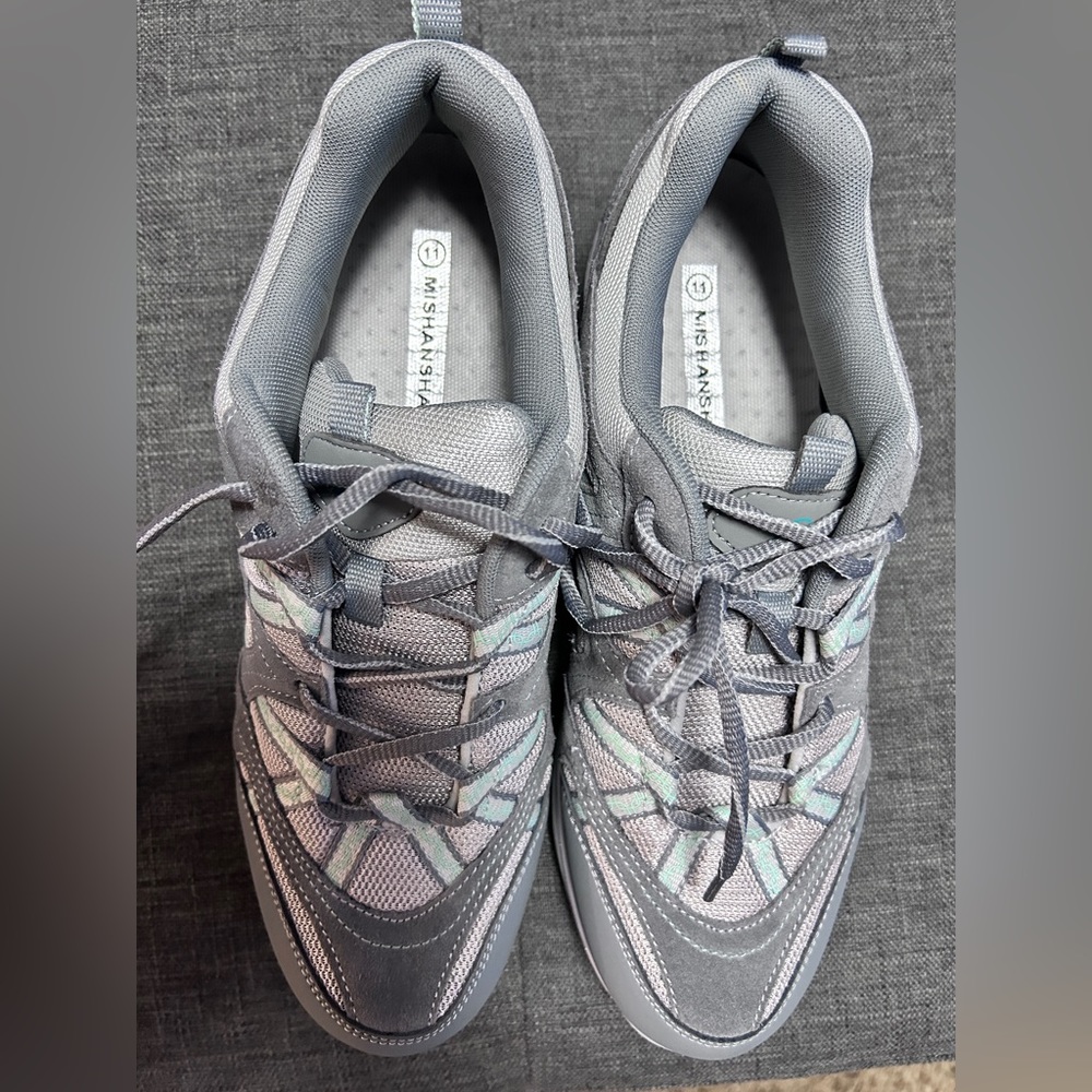 MISHANSHA. Size 11.  No way this is a size 11 more like a 10.   Never worn.